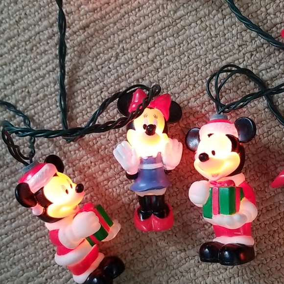 Disney Other - Mickey & Minnie light strand
